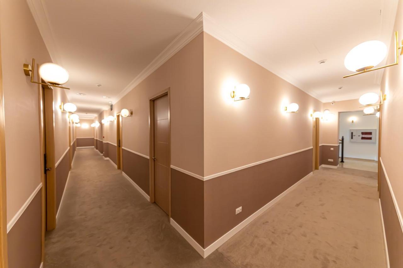 Newport Hotel Kutaisi Exterior foto